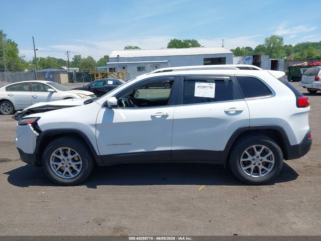45289770 :رقم المزاد ، 1C4PJMLX2JD607586 vin ، 2018 Jeep Cherokee Latitude Plus 4x4 مزاد بيع