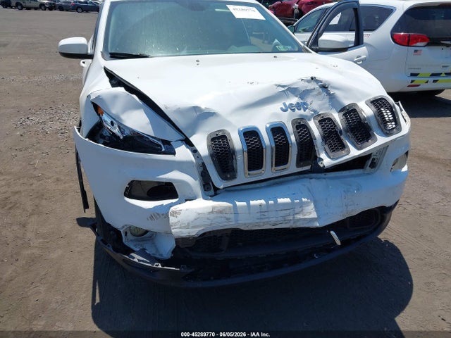 45289770 :رقم المزاد ، 1C4PJMLX2JD607586 vin ، 2018 Jeep Cherokee Latitude Plus 4x4 مزاد بيع
