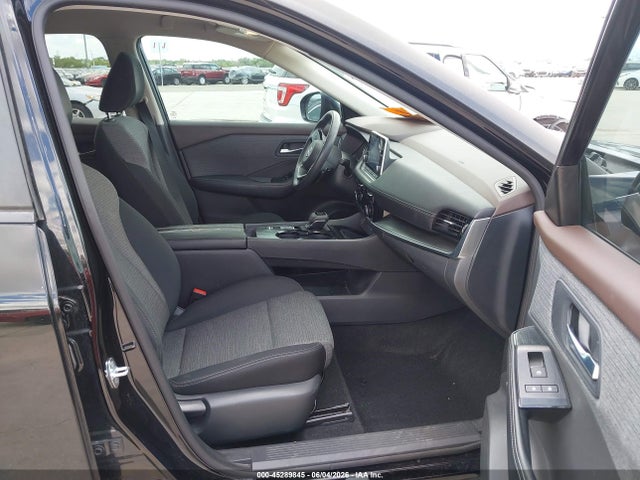 5N1BT3BA3NC727299 Nissan Rogue Sv Fwd