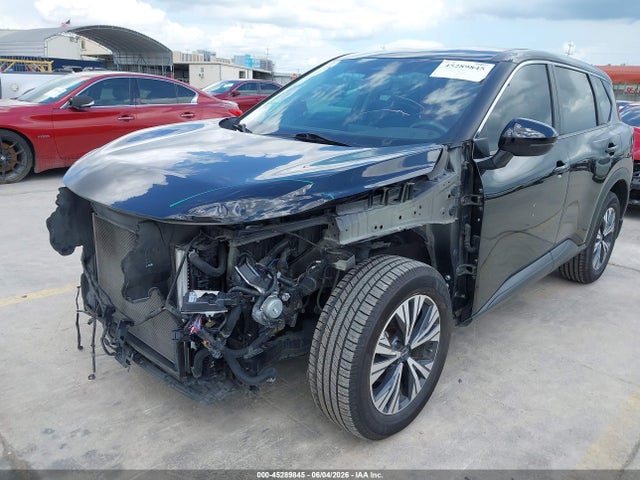5N1BT3BA3NC727299 Nissan Rogue Sv Fwd