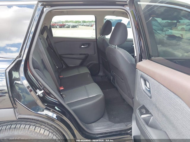 5N1BT3BA3NC727299 Nissan Rogue Sv Fwd