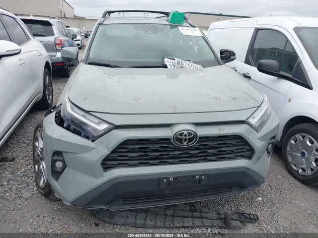 45289854 :رقم المزاد ، 2T3C1RFVXPW279559 vin ، 2023 Toyota Rav4 Xle Premium مزاد بيع