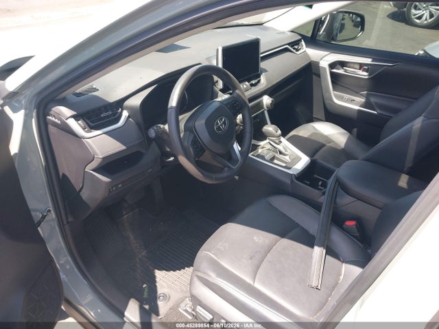 45289854 :رقم المزاد ، 2T3C1RFVXPW279559 vin ، 2023 Toyota Rav4 Xle Premium مزاد بيع