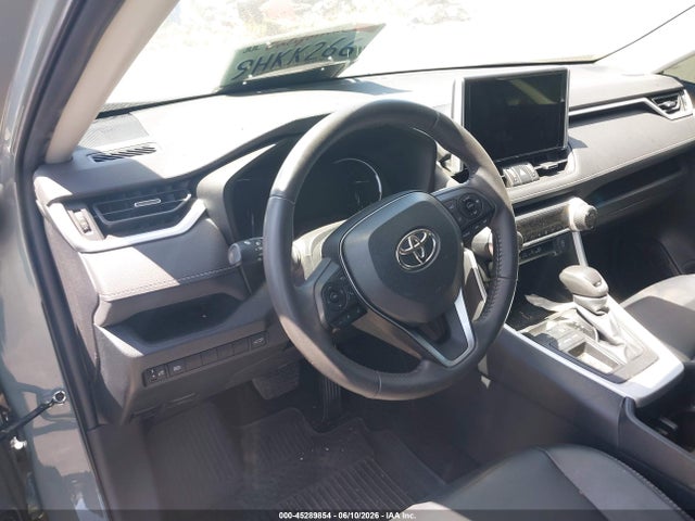 45289854 :رقم المزاد ، 2T3C1RFVXPW279559 vin ، 2023 Toyota Rav4 Xle Premium مزاد بيع