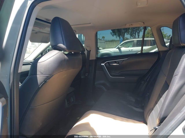 45289854 :رقم المزاد ، 2T3C1RFVXPW279559 vin ، 2023 Toyota Rav4 Xle Premium مزاد بيع