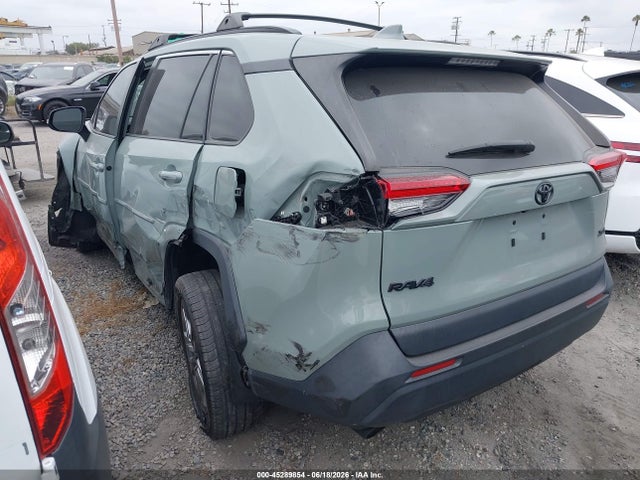 45289854 :رقم المزاد ، 2T3C1RFVXPW279559 vin ، 2023 Toyota Rav4 Xle Premium مزاد بيع