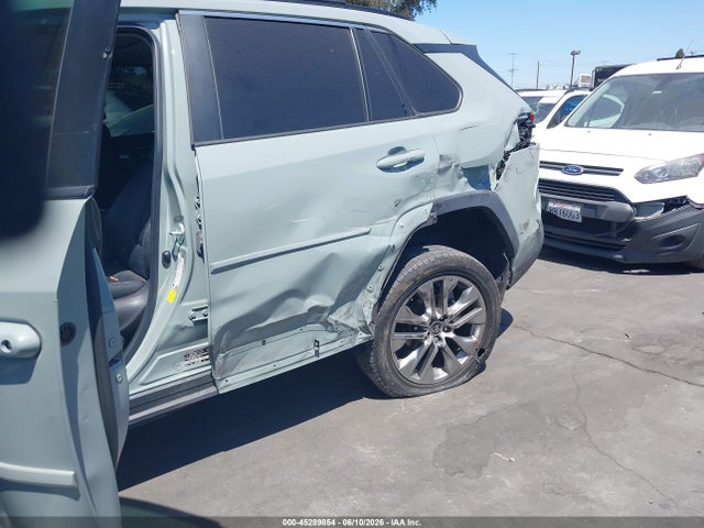 45289854 :رقم المزاد ، 2T3C1RFVXPW279559 vin ، 2023 Toyota Rav4 Xle Premium مزاد بيع