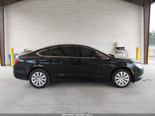 45289882 :رقم المزاد ، 1C3CCCFB6GN183517 vin ، 2016 Chrysler 200 Lx مزاد بيع