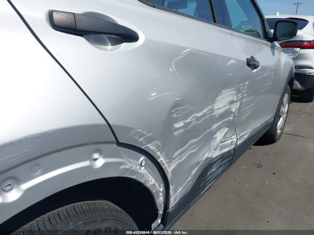 3N1CP5BV4LL502261 Nissan Kicks S Xtronic Cvt