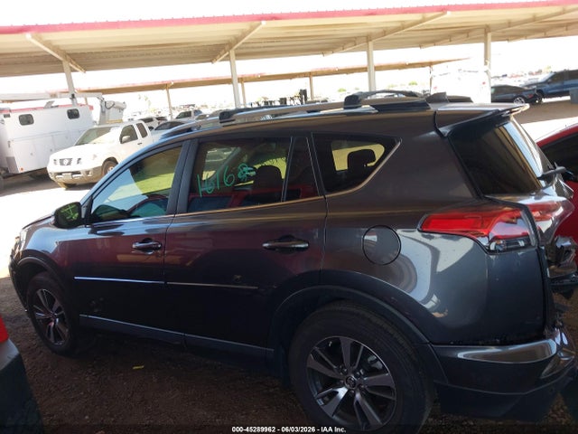 JTMWFREVXJJ167494 Toyota Rav4 Xle