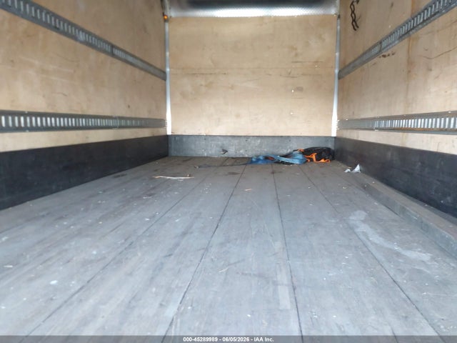 2015 Isuzu Npr Dsl Reg At მანქანა იყიდება აუქციონზე, vin: JALB4W175F7F00040, აუქციონის ნომერი: 45289989