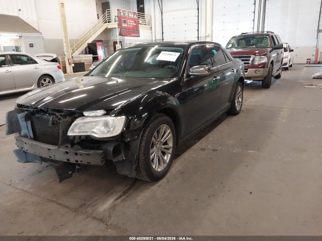 2C3CCAEG2FH766126 Chrysler 300C