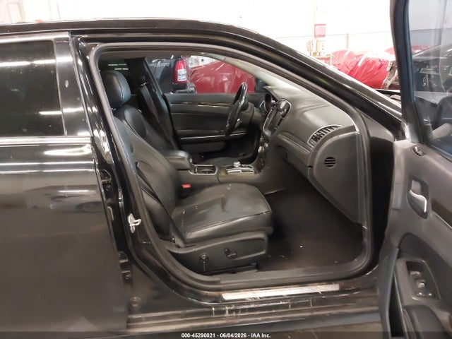 2C3CCAEG2FH766126 Chrysler 300C
