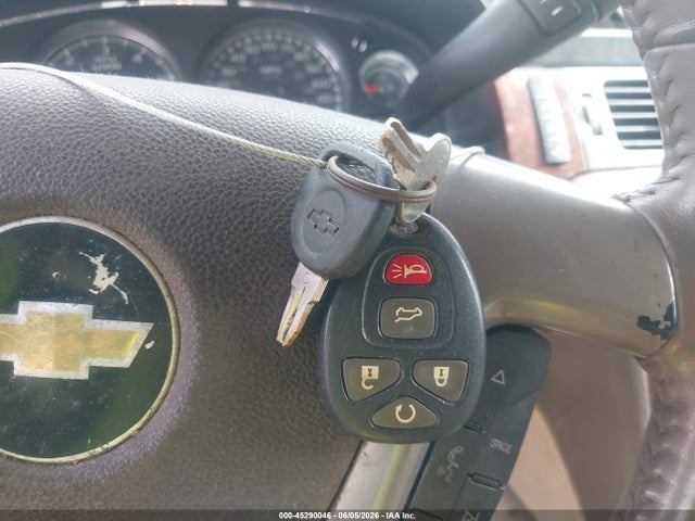 45290046 :رقم المزاد ، 1GNSKJE32BR208642 vin ، 2011 Chevrolet Suburban 1500 Lt1 مزاد بيع
