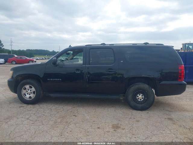 45290046 :رقم المزاد ، 1GNSKJE32BR208642 vin ، 2011 Chevrolet Suburban 1500 Lt1 مزاد بيع