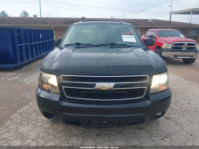 45290046 :رقم المزاد ، 1GNSKJE32BR208642 vin ، 2011 Chevrolet Suburban 1500 Lt1 مزاد بيع