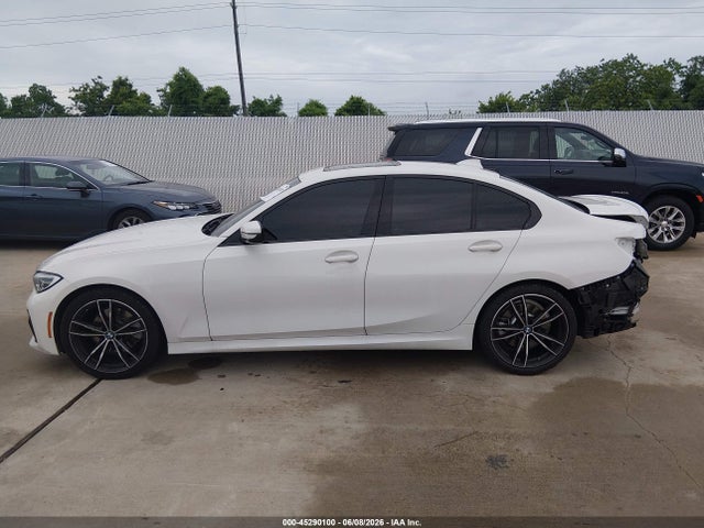 Продаж на аукціоні авто 2022 Bmw 330i Xdrive, vin: 3MW5R7J0XN8C77655, номер лоту: 45290100