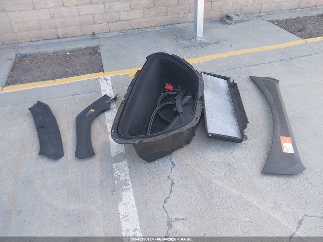 Tesla Model X 100d/75d/p100d 2018 5YJXCBE21JF128634 Image 12