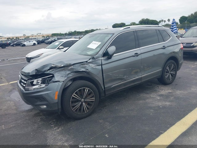 45290151 :رقم المزاد ، 3VV3B7AX0JM003489 vin ، 2018 Volkswagen Tiguan 2.0t Se/2.0t Sel مزاد بيع