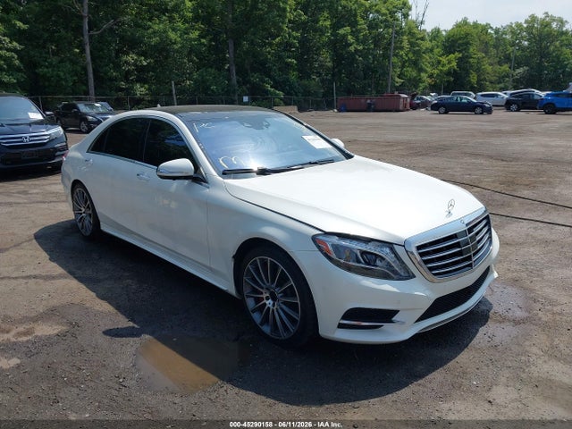 2015 Mercedes-benz S 550 4matic მანქანა იყიდება აუქციონზე, vin: WDDUG8FBXFA084017, აუქციონის ნომერი: 45290158