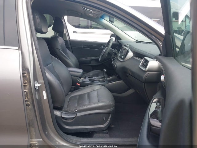 45290171 :رقم المزاد ، 5XYPGDA57HG312737 vin ، 2017 Kia Sorento 3.3l Lx مزاد بيع