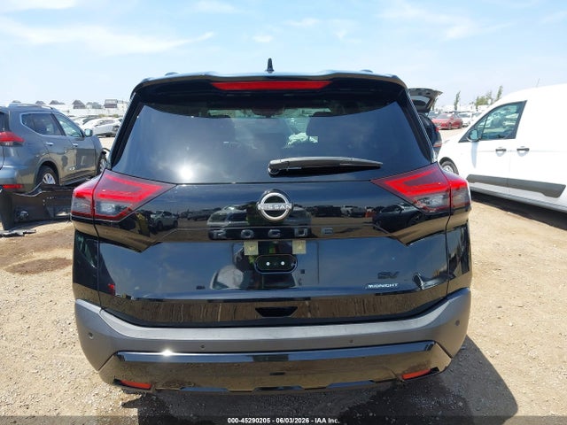 JN8BT3BA8PW009578 Nissan Rogue Sv Fwd