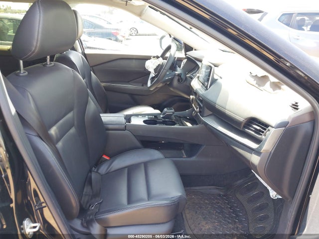 JN8BT3BA8PW009578 Nissan Rogue Sv Fwd