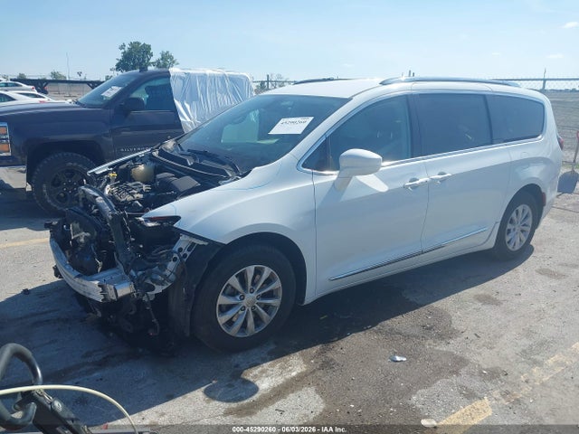 Aukcja sprzedaży 2019 Chrysler Pacifica Touring L, vin: 2C4RC1BG4KR540054, numer aukcji: 45290260