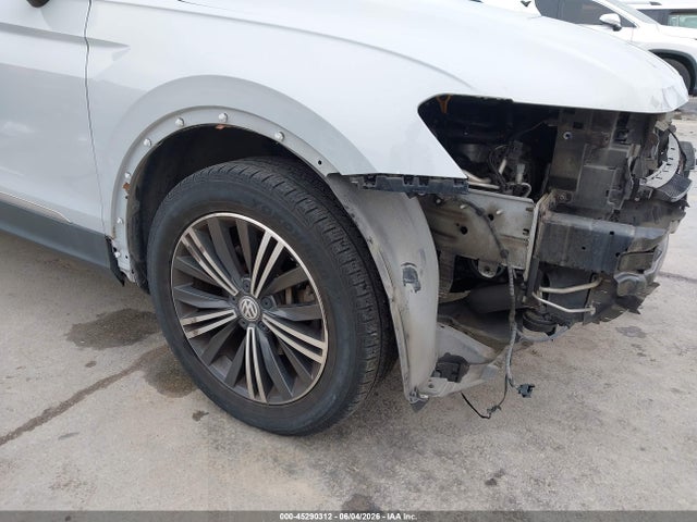 Продаж на аукціоні авто 2018 Volkswagen Tiguan 2.0t Se/2.0t Sel, vin: 3VV3B7AX3JM091387, номер лоту: 45290312