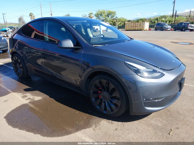 2022 Tesla Model Y Performance Dual Motor All-wheel Drive მანქანა იყიდება აუქციონზე, vin: 7SAYGDEF8NF407739, აუქციონის ნომერი: 45290326