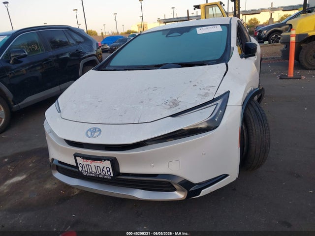 JTDACACU3P3008411 Toyota Prius Prime Xse