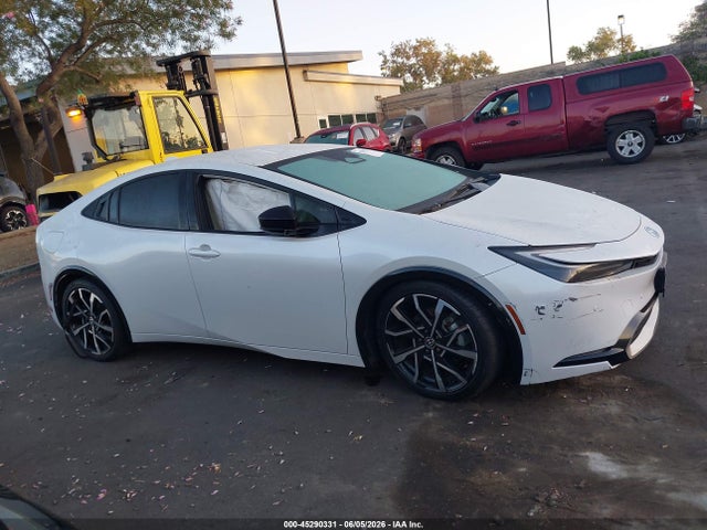 JTDACACU3P3008411 Toyota Prius Prime Xse