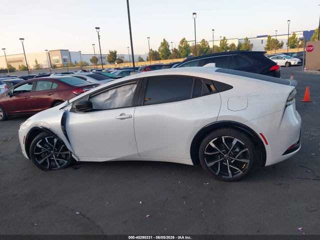 JTDACACU3P3008411 Toyota Prius Prime Xse
