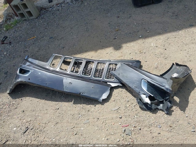 2015 Jeep Grand Cherokee Summit მანქანა იყიდება აუქციონზე, vin: 1C4RJFJG9FC778436, აუქციონის ნომერი: 45290347