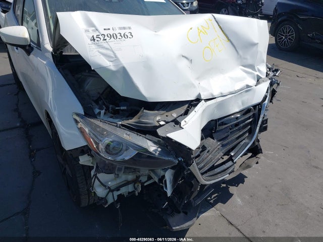 Продажа на аукционе авто 2015 Mazda Mazda3 S Grand Touring, vin: JM1BM1M35F1252014, номер лота: 45290363