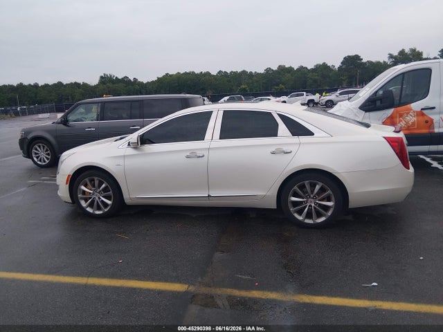 2014 Cadillac Xts Premium მანქანა იყიდება აუქციონზე, vin: 2G61P5S38E9196581, აუქციონის ნომერი: 45290398
