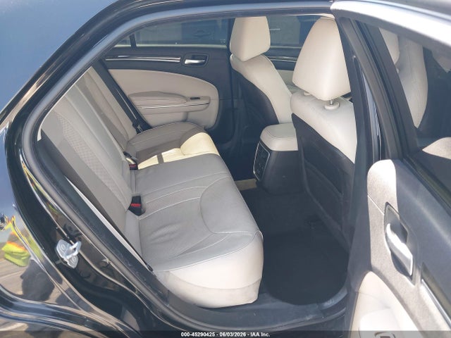 2C3CCAEGXFH893982 Chrysler 300C
