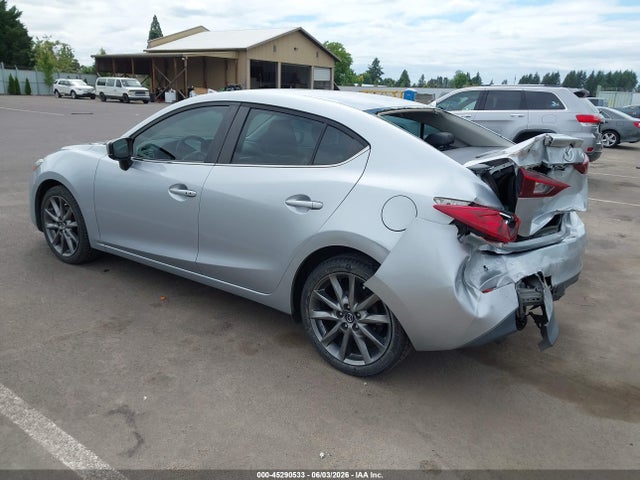 Продаж на аукціоні авто 2018 Mazda Mazda3 Touring, vin: 3MZBN1V37JM198882, номер лоту: 45290533