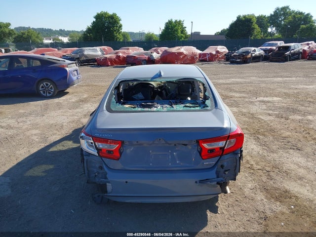 1HGCV3F99NA007795 Honda Accord Hybrid Touring