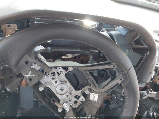 1HGCV3F99NA007795 Honda Accord Hybrid Touring