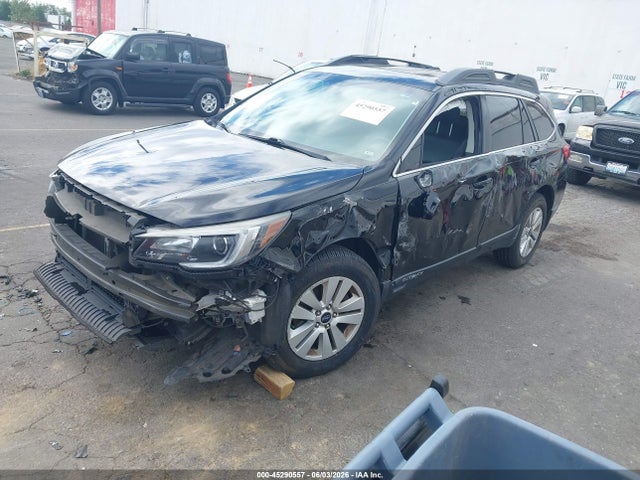Subaru Outback 2.5i Premium 2018 4S4BSAFC4J3361950 Image 2