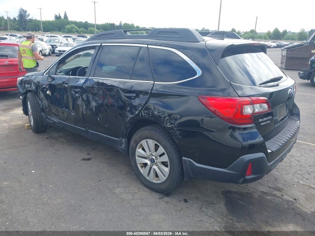 Subaru Outback 2.5i Premium 2018 4S4BSAFC4J3361950 Image 3