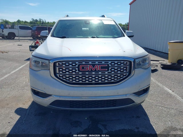45290601 :رقم المزاد ، 1GKKNXLS5HZ290442 vin ، 2017 Gmc Acadia Denali مزاد بيع