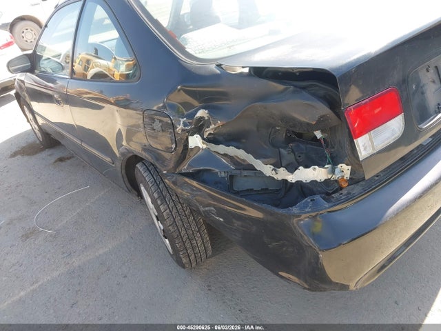 2000 Honda Civic Dx მანქანა იყიდება აუქციონზე, vin: 1HGEJ6226YL130381, აუქციონის ნომერი: 45290625