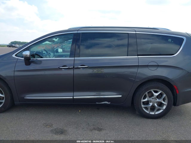 Chrysler Pacifica Limited 2017 2C4RC1GG4HR635621 Image 15