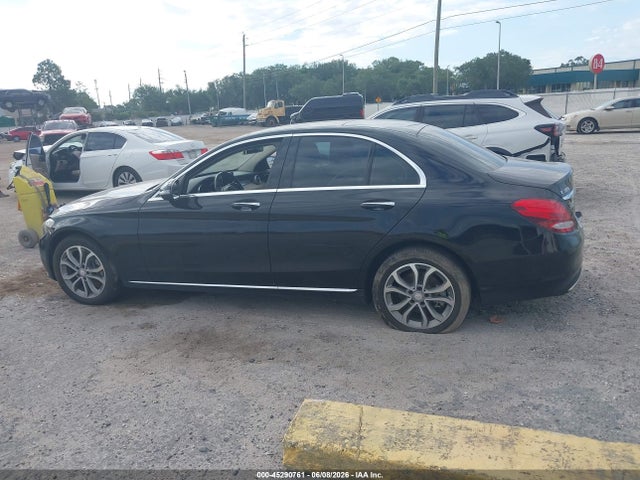 2016 Mercedes-benz C 300 4matic მანქანა იყიდება აუქციონზე, vin: 55SWF4KB2GU146845, აუქციონის ნომერი: 45290761