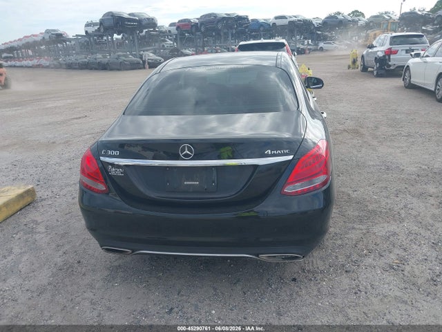 2016 Mercedes-benz C 300 4matic მანქანა იყიდება აუქციონზე, vin: 55SWF4KB2GU146845, აუქციონის ნომერი: 45290761