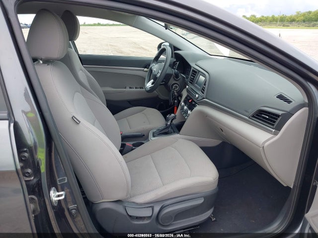 Продажа на аукционе авто 2020 Hyundai Elantra Se, vin: 5NPD74LF4LH613993, номер лота: 45290763