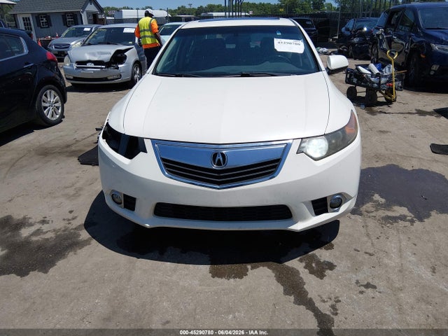 45290780 :رقم المزاد ، JH4CU2E66BC008789 vin ، 2011 Acura Tsx 2.4 مزاد بيع