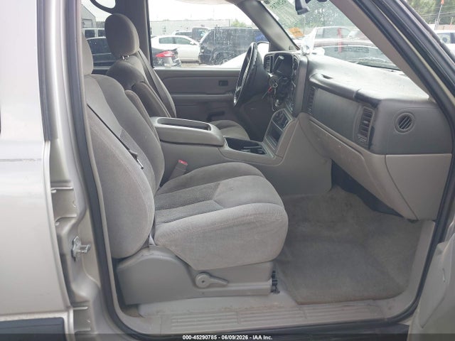45290785 :رقم المزاد ، 1GNEC16Z65J130804 vin ، 2005 Chevrolet Suburban 1500 Ls مزاد بيع